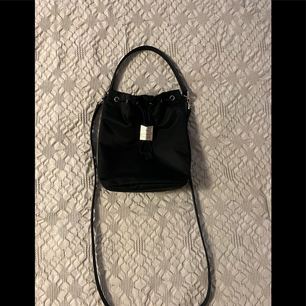 Givenchy 4g light bucket bag